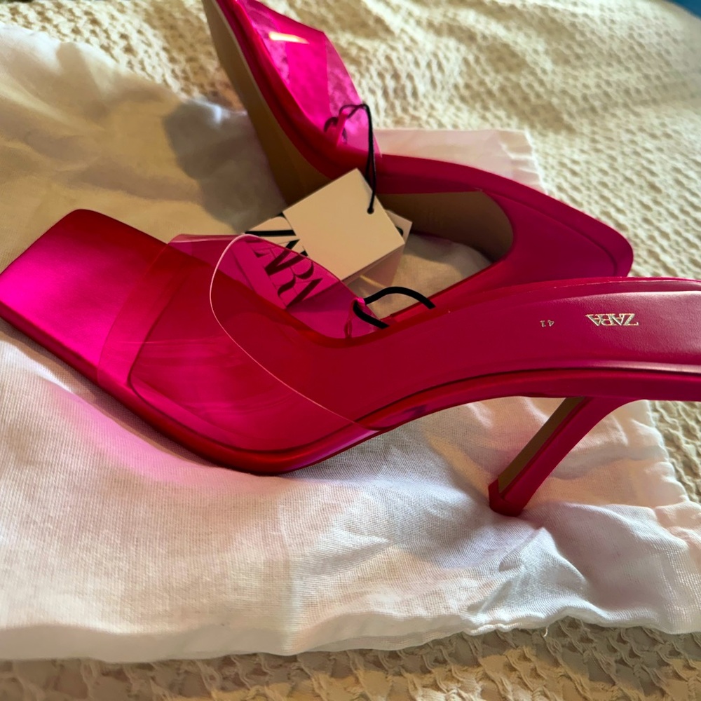 Size 10 hot pink Zara heels